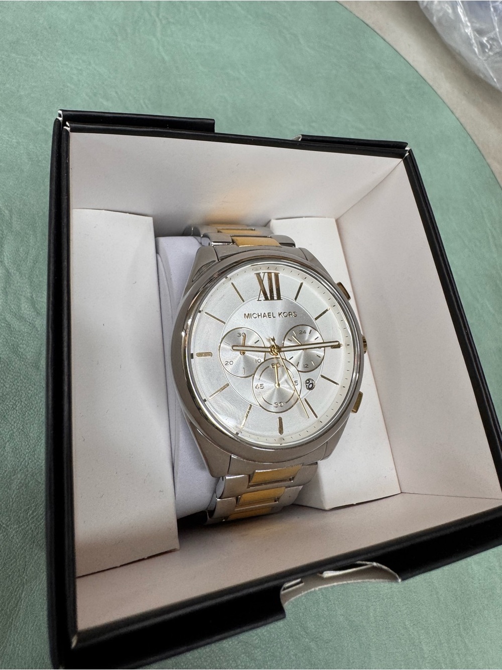 Michael Kors Men’s Two-Tone Silver&Gold Stainless Steel Chronograph NO BATTERY